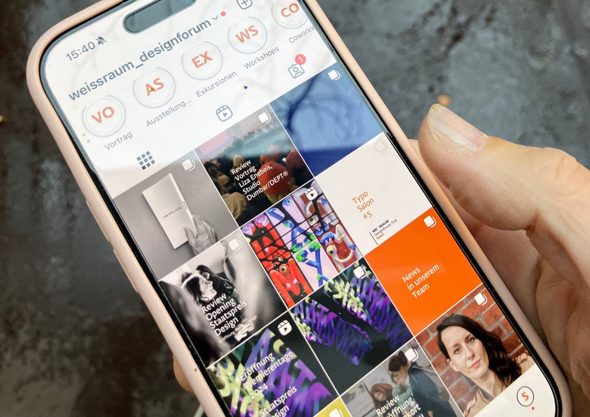 Handy mit Social Media